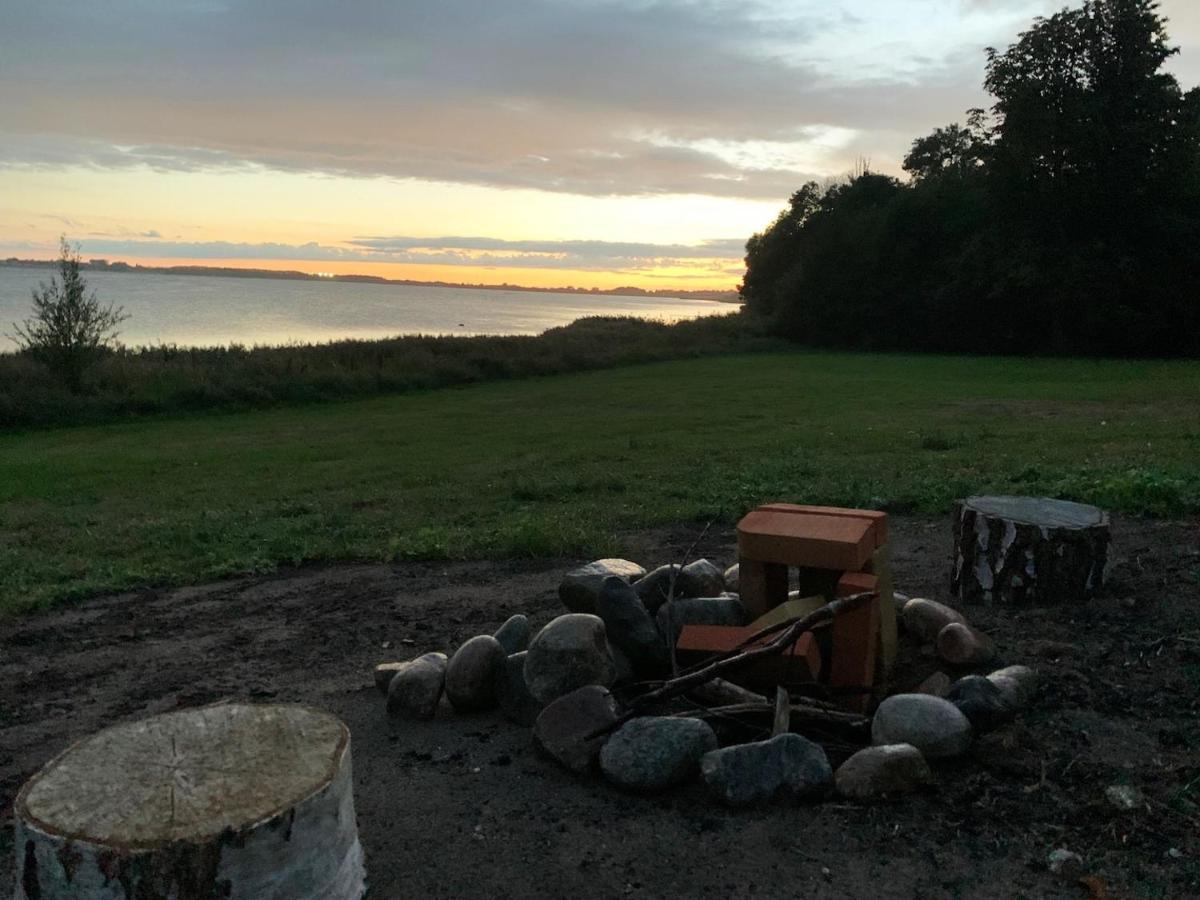 Hytte I Forste Raekke Til Fjord Holbæk Exterior foto